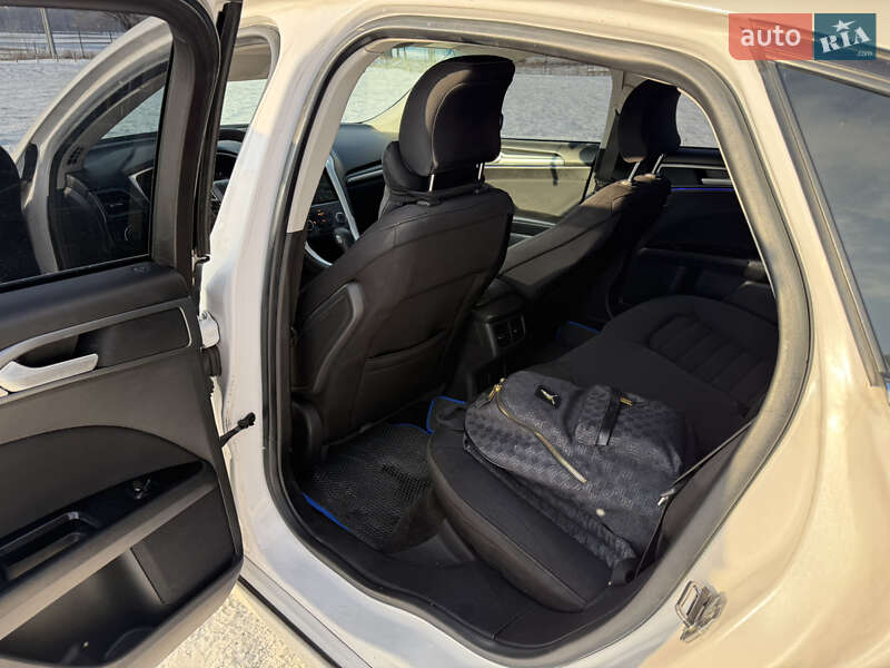 Седан Ford Fusion 2014 в Киеве фото 18 Седан Ford Fusion 2014 в Киеве