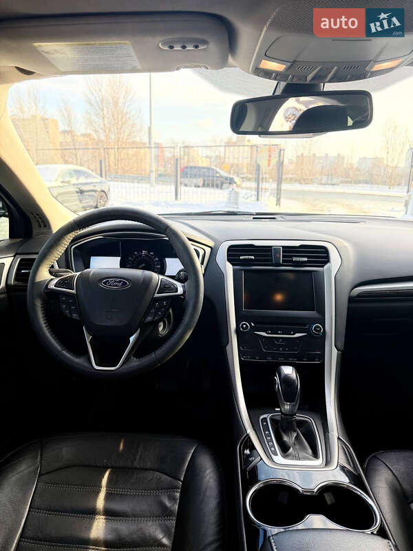 Седан Ford Fusion 2013 в Києві