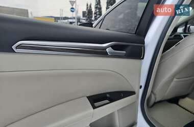 Седан Ford Fusion 2017 в Львове