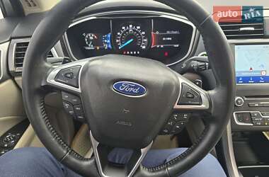 Седан Ford Fusion 2017 в Львове