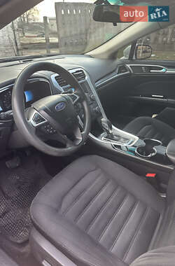 Седан Ford Fusion 2014 в Кременчуге