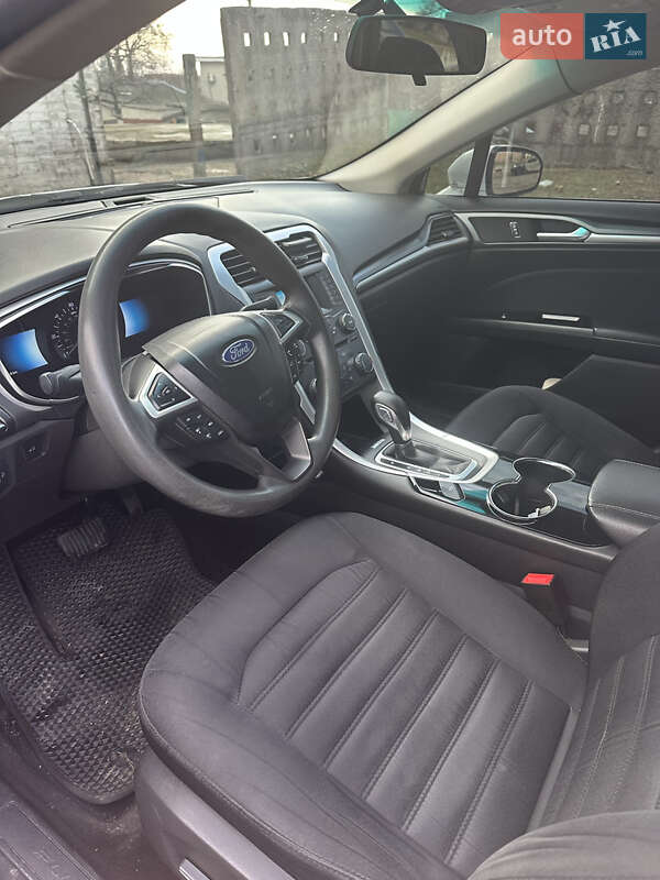 Седан Ford Fusion 2014 в Кременчуге