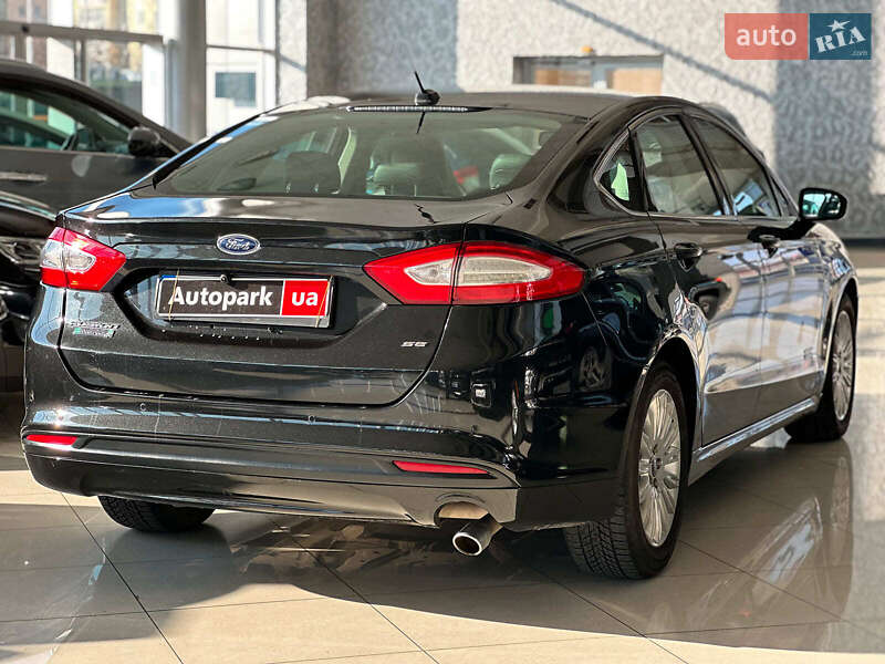 Седан Ford Fusion 2014 в Одесі