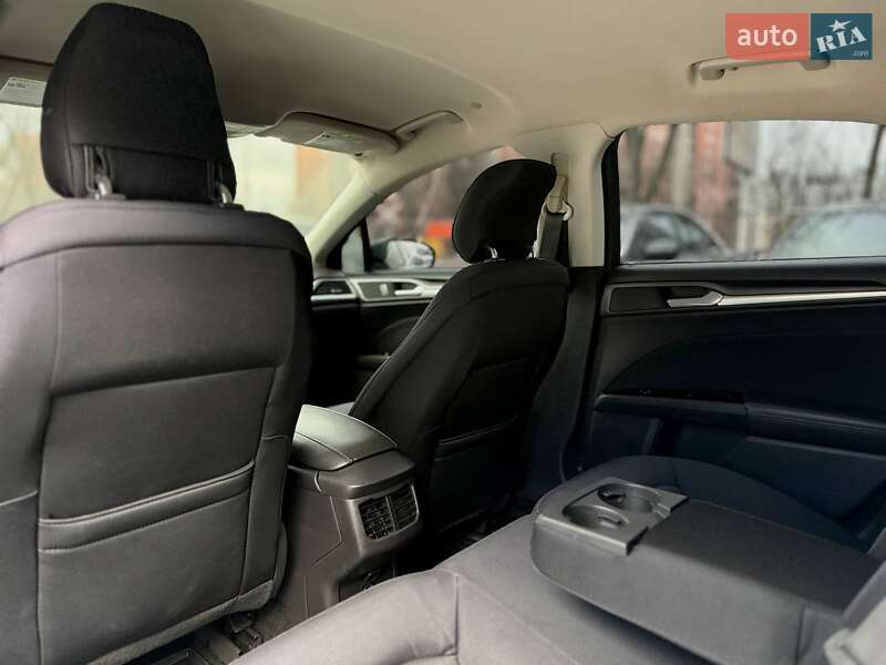 Седан Ford Fusion 2012 в Днепре