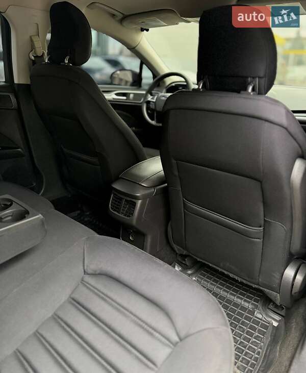 Седан Ford Fusion 2012 в Днепре