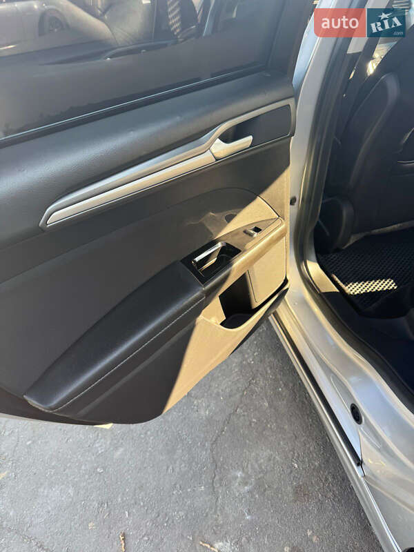 Седан Ford Fusion 2015 в Одесі фото 9 Седан Ford Fusion 2015 в Одесі