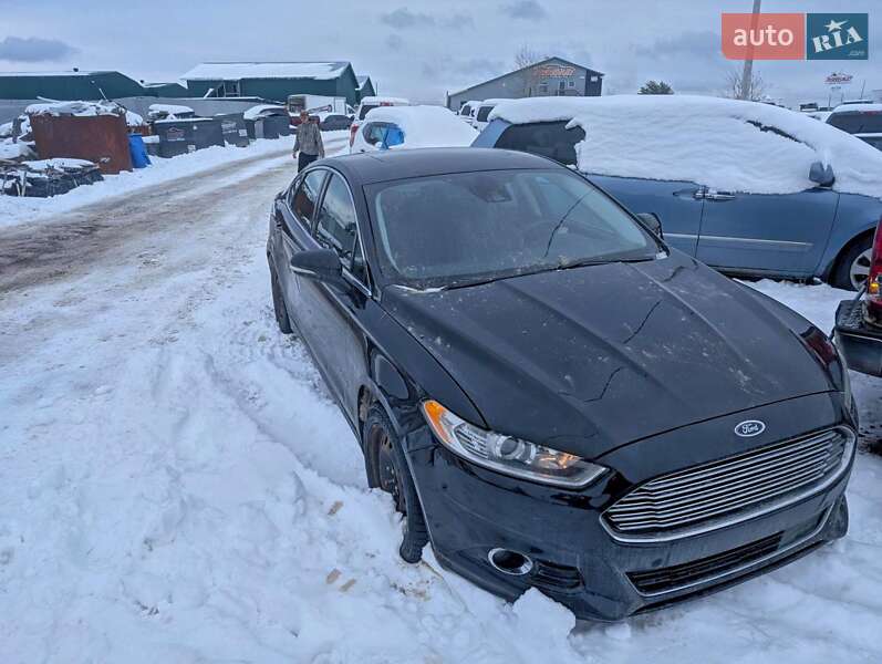 Седан Ford Fusion 2016 в Івано-Франківську