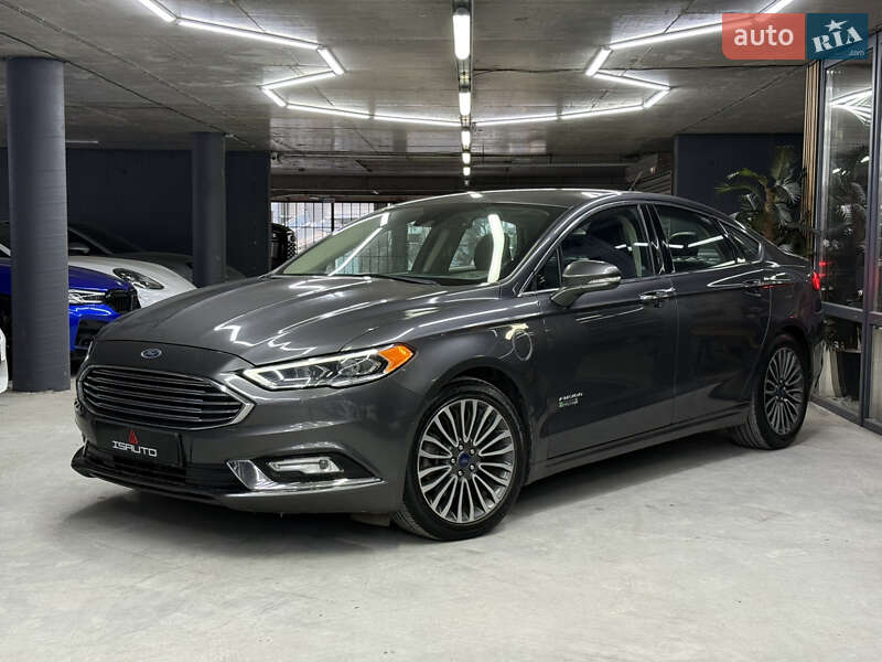 Седан Ford Fusion 2016 в Одесі