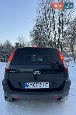 Хэтчбек Ford Fusion 2007 в Звягеле