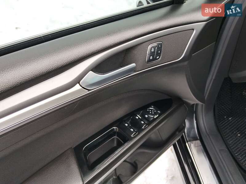 Седан Ford Fusion 2014 в Запорожье