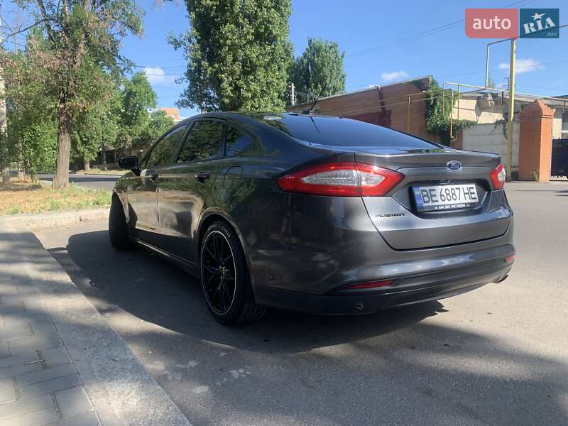 Седан Ford Fusion 2015 в Николаеве