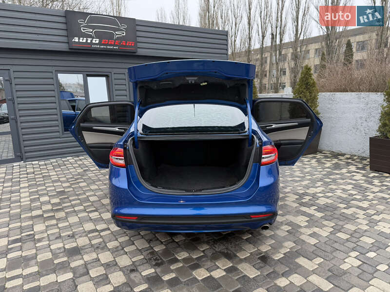 Седан Ford Fusion 2016 в Кропивницком