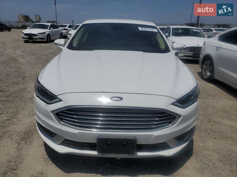 Седан Ford Fusion 2018 в Виннице