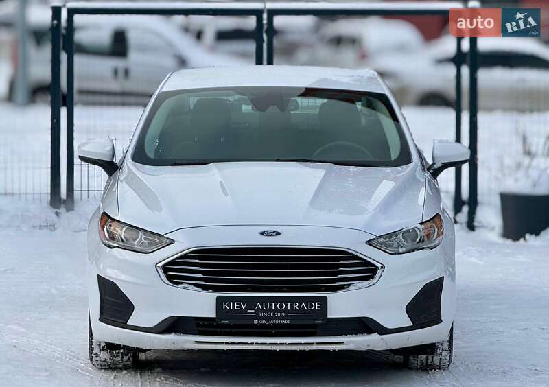 Седан Ford Fusion 2018 в Києві