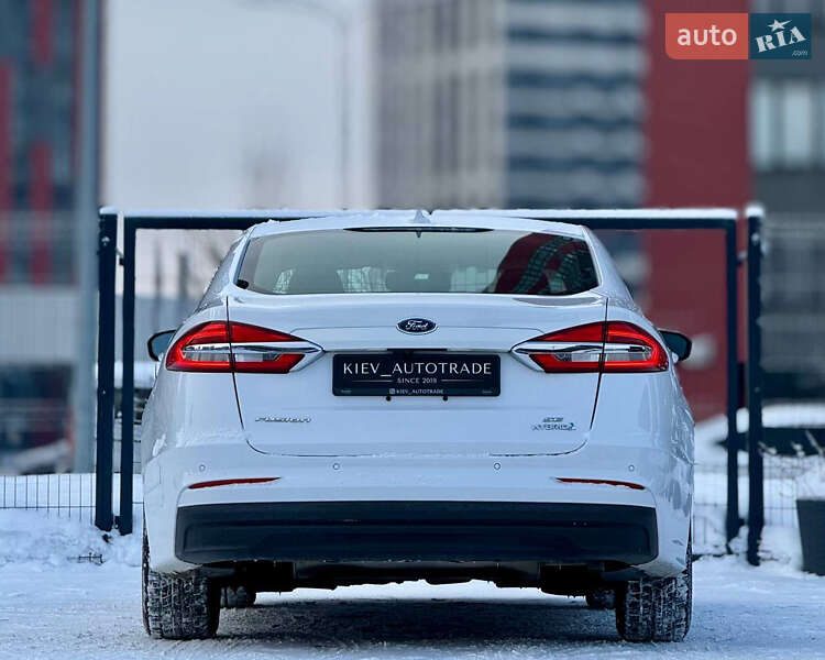 Седан Ford Fusion 2018 в Києві