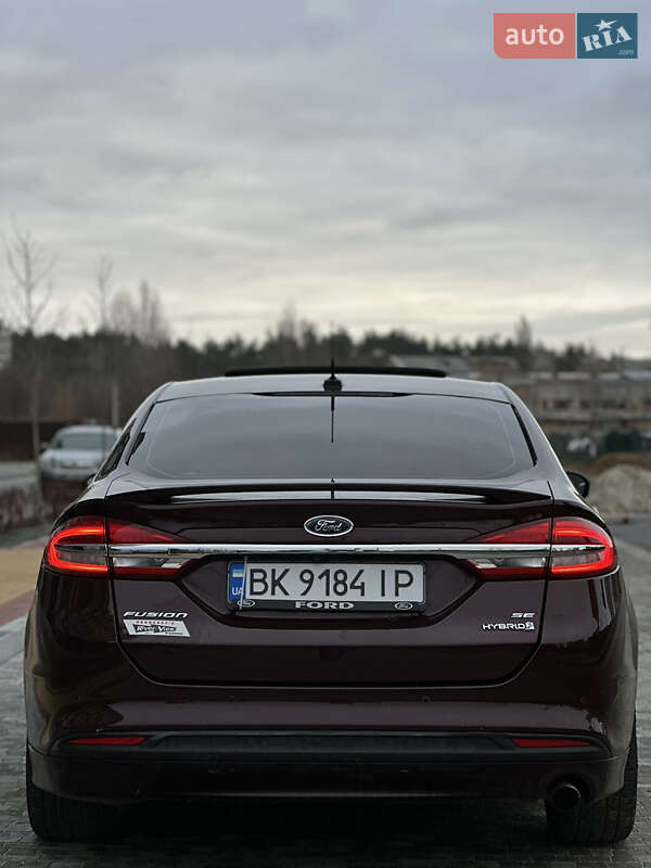 Седан Ford Fusion 2018 в Буче