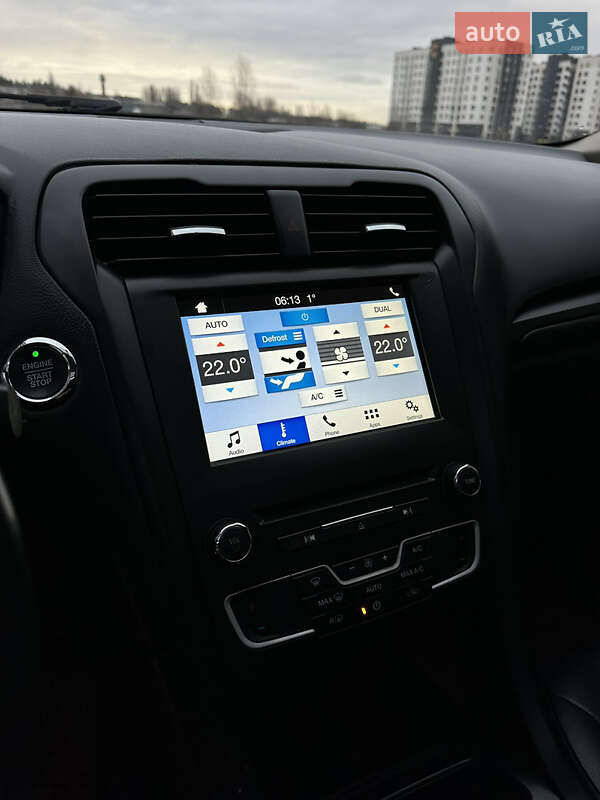 Седан Ford Fusion 2018 в Буче