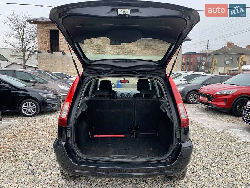 Хэтчбек Ford Fusion 2008 в Коломые