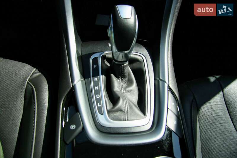 Седан Ford Fusion 2015 в Одесі