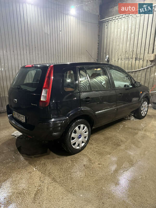 Хетчбек Ford Fusion 2011 в Києві