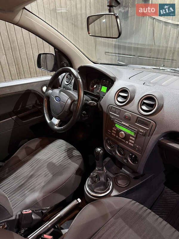 Хетчбек Ford Fusion 2011 в Києві