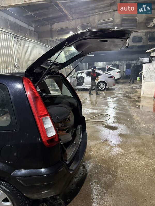 Хетчбек Ford Fusion 2011 в Києві