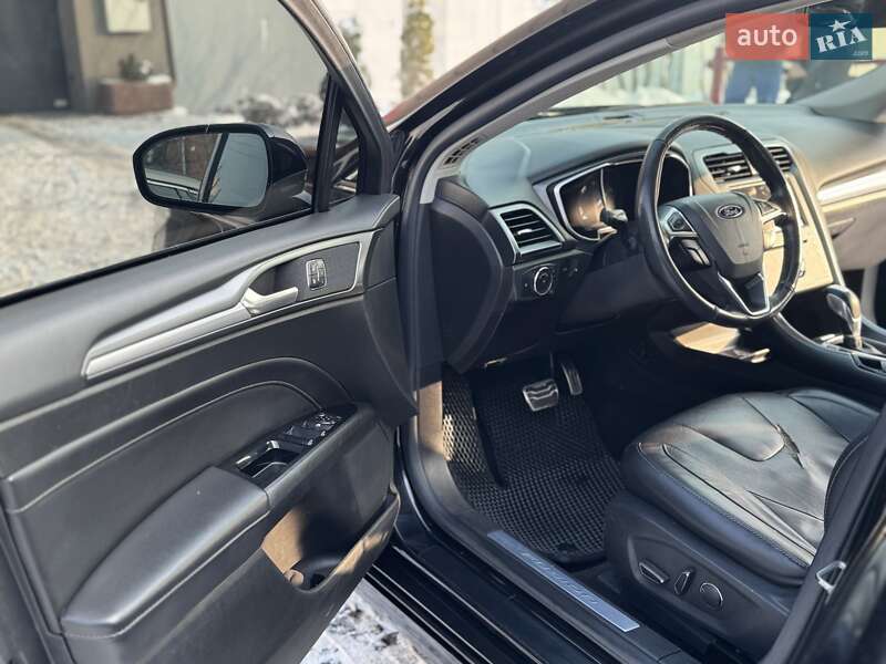 Седан Ford Fusion 2013 в Харкові