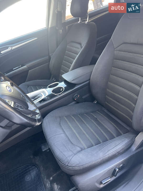 Седан Ford Fusion 2012 в Києві фото 8 Седан Ford Fusion 2012 в Києві