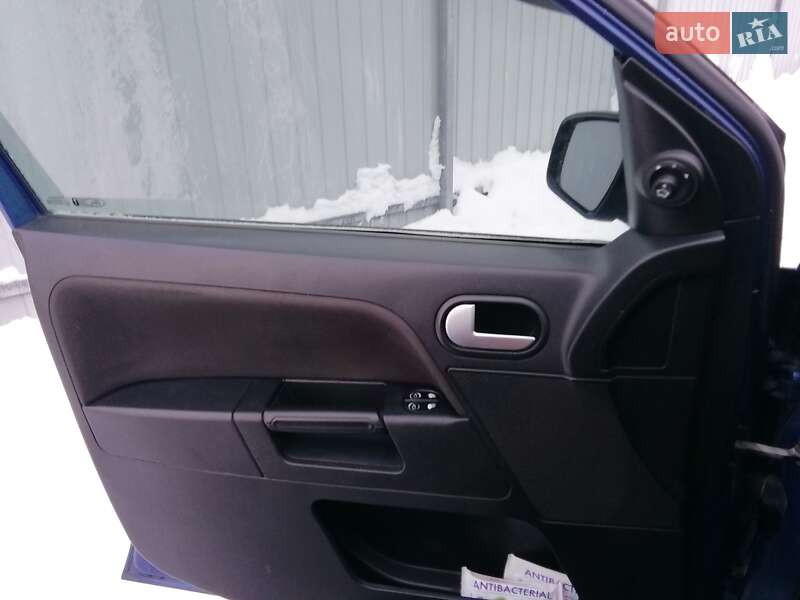 Хетчбек Ford Fusion 2007 в Дніпрі фото 3 Хетчбек Ford Fusion 2007 в Дніпрі