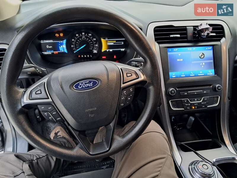 Седан Ford Fusion 2017 в Кропивницком