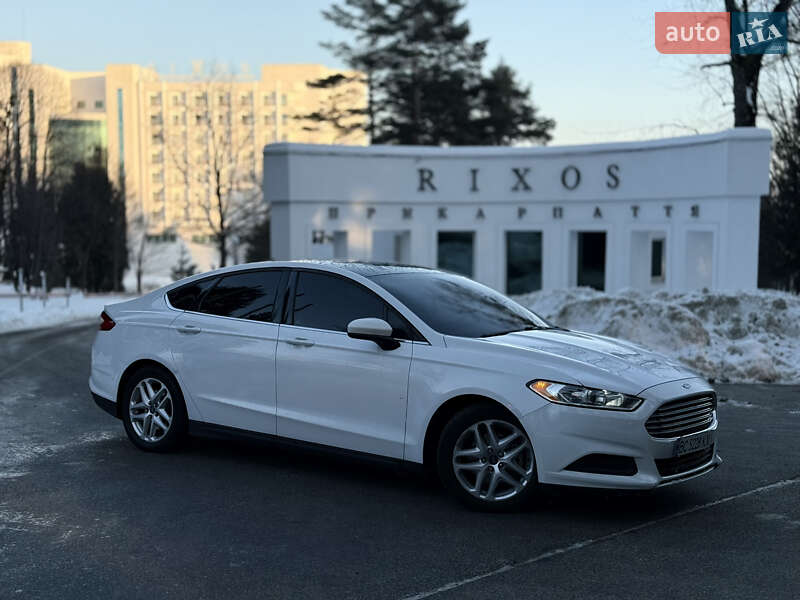 Седан Ford Fusion 2013 в Трускавце