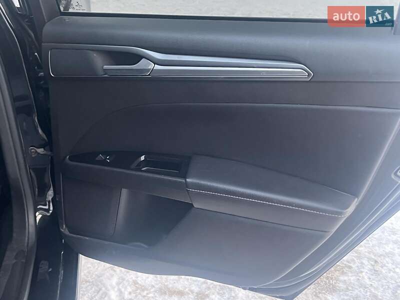 Седан Ford Fusion 2013 в Киеве