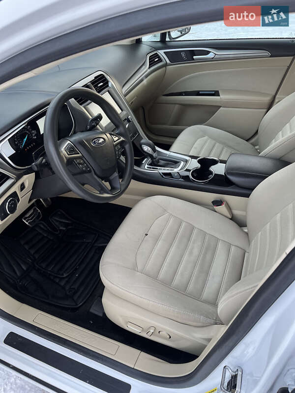 Седан Ford Fusion 2014 в Одессе