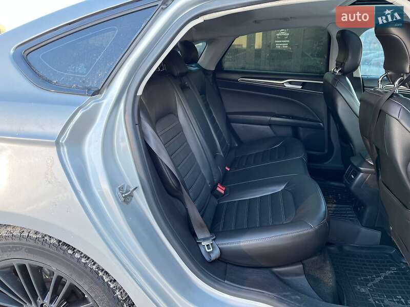 Седан Ford Fusion 2013 в Києві