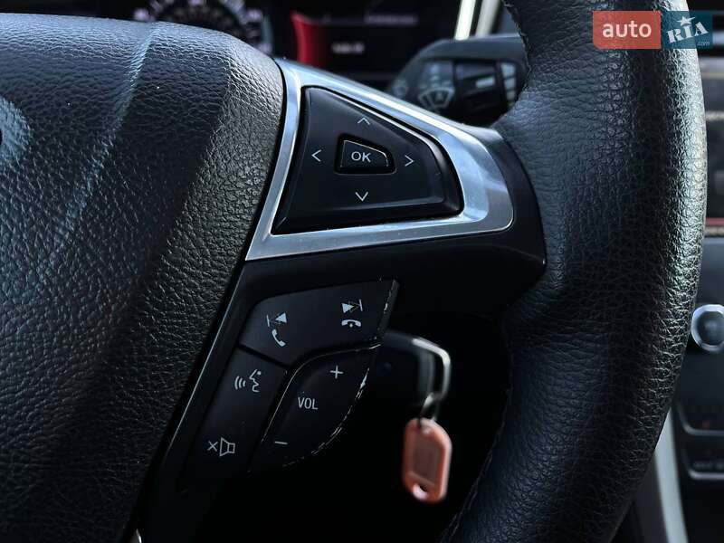 Седан Ford Fusion 2013 в Києві