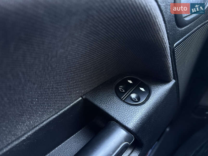 Хэтчбек Ford Fusion 2007 в Мене