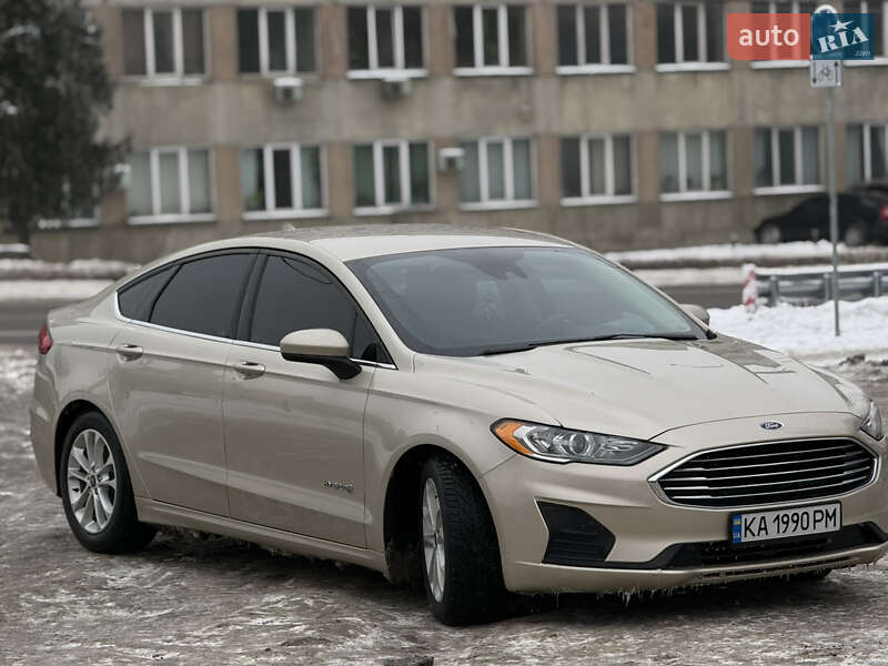 Седан Ford Fusion 2018 в Киеве