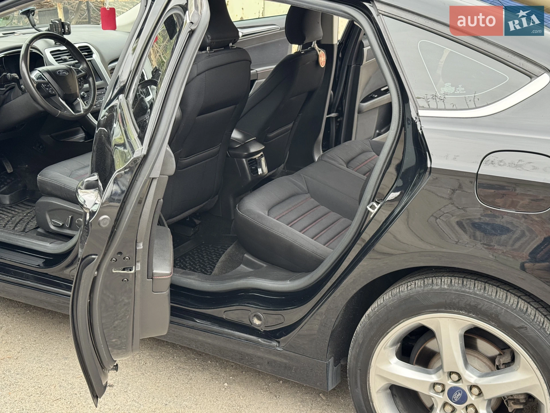 2015 Ford Fusion - мініатюра 27
