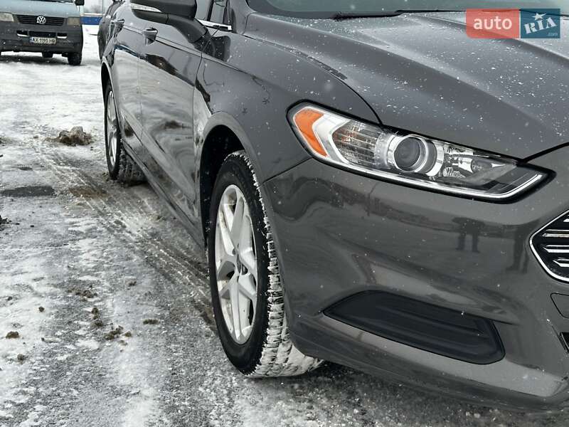 Седан Ford Fusion 2015 в Харкові