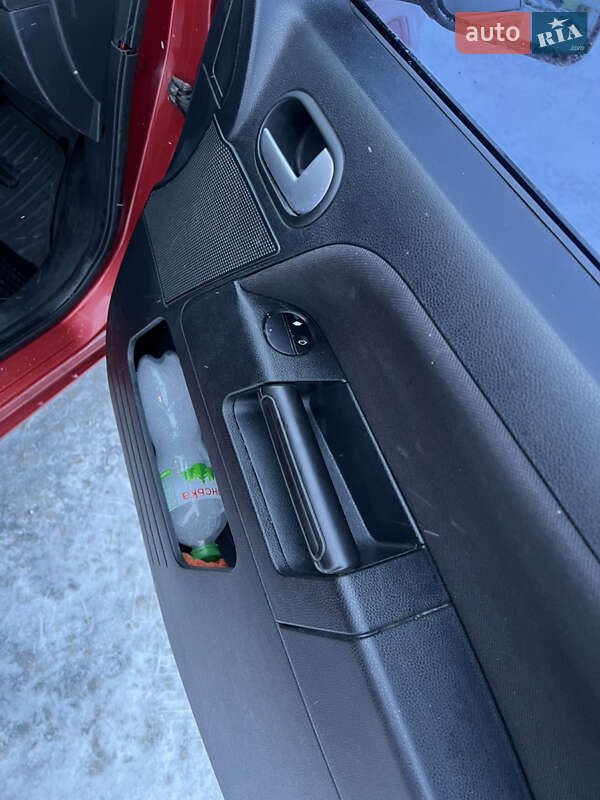 Хэтчбек Ford Fusion 2007 в Киеве фото 24 Хэтчбек Ford Fusion 2007 в Киеве