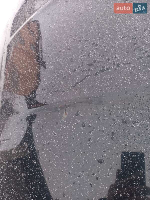 Седан Ford Fusion 2013 в Жовкві