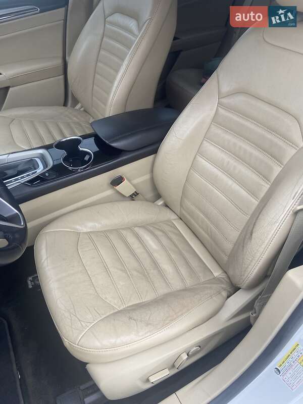 Седан Ford Fusion 2015 в Одессе