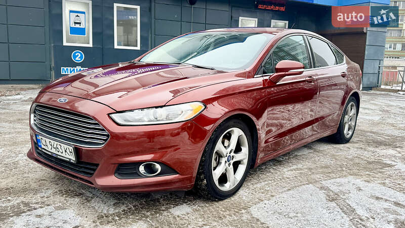 Седан Ford Fusion 2014 в Черкасах