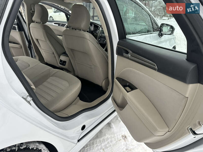 Седан Ford Fusion 2016 в Могилев-Подольске