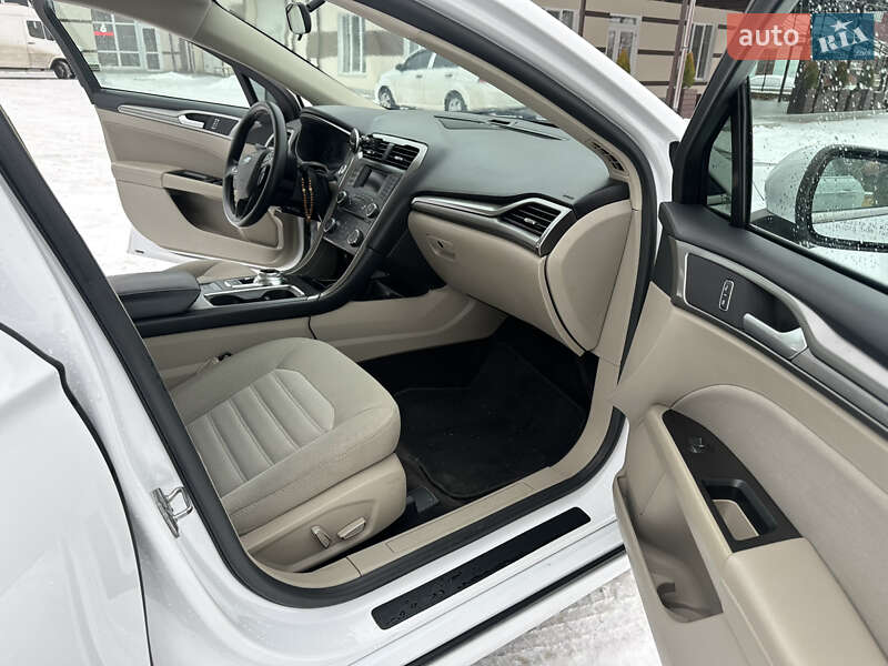 Седан Ford Fusion 2016 в Могилев-Подольске