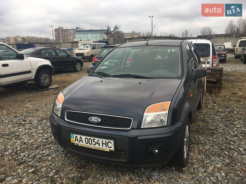 Хэтчбек Ford Fusion 2010 в Киеве