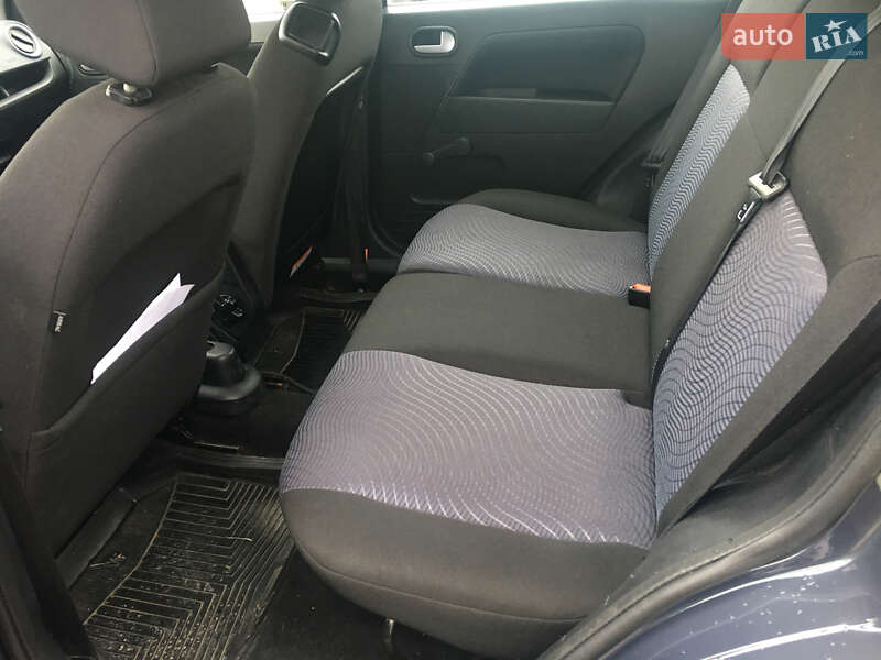 Хэтчбек Ford Fusion 2010 в Киеве