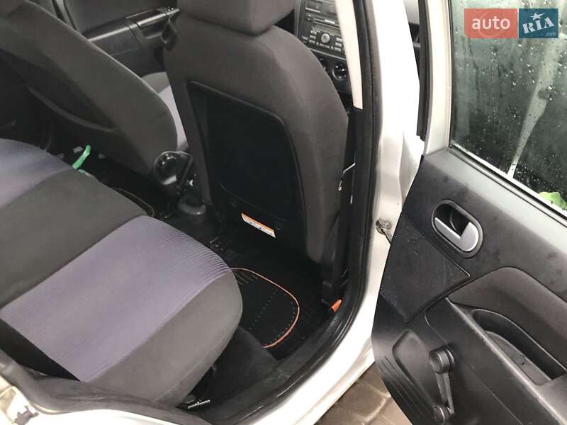 Хэтчбек Ford Fusion 2007 в Шептицькому фото 7 Хэтчбек Ford Fusion 2007 в Шептицькому