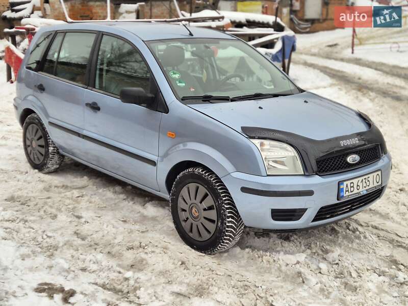 Хэтчбек Ford Fusion 2005 в Виннице