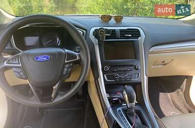 Седан Ford Fusion 2015 в Чернигове